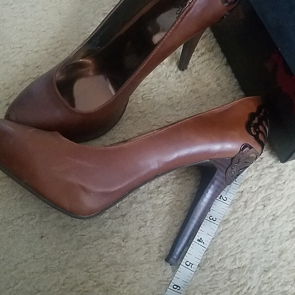 Carlos Santana Brown Platform Heels